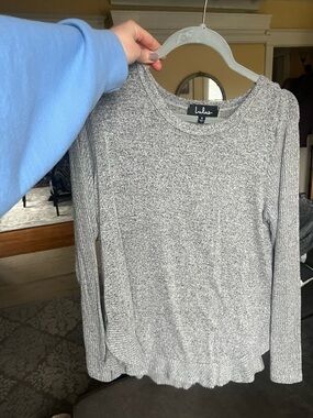 Lulu's Gray Heather Knit Crewneck